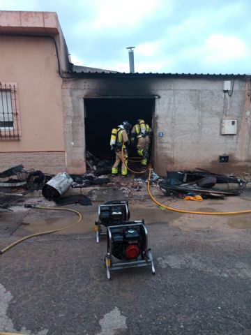 Incendio en una vivienda de Cuevas de Reyllo, Fuente Álamo