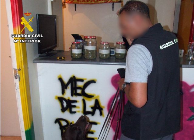 La Guardia Civil desmantela un activo punto de venta de drogas en Fuente Álamo